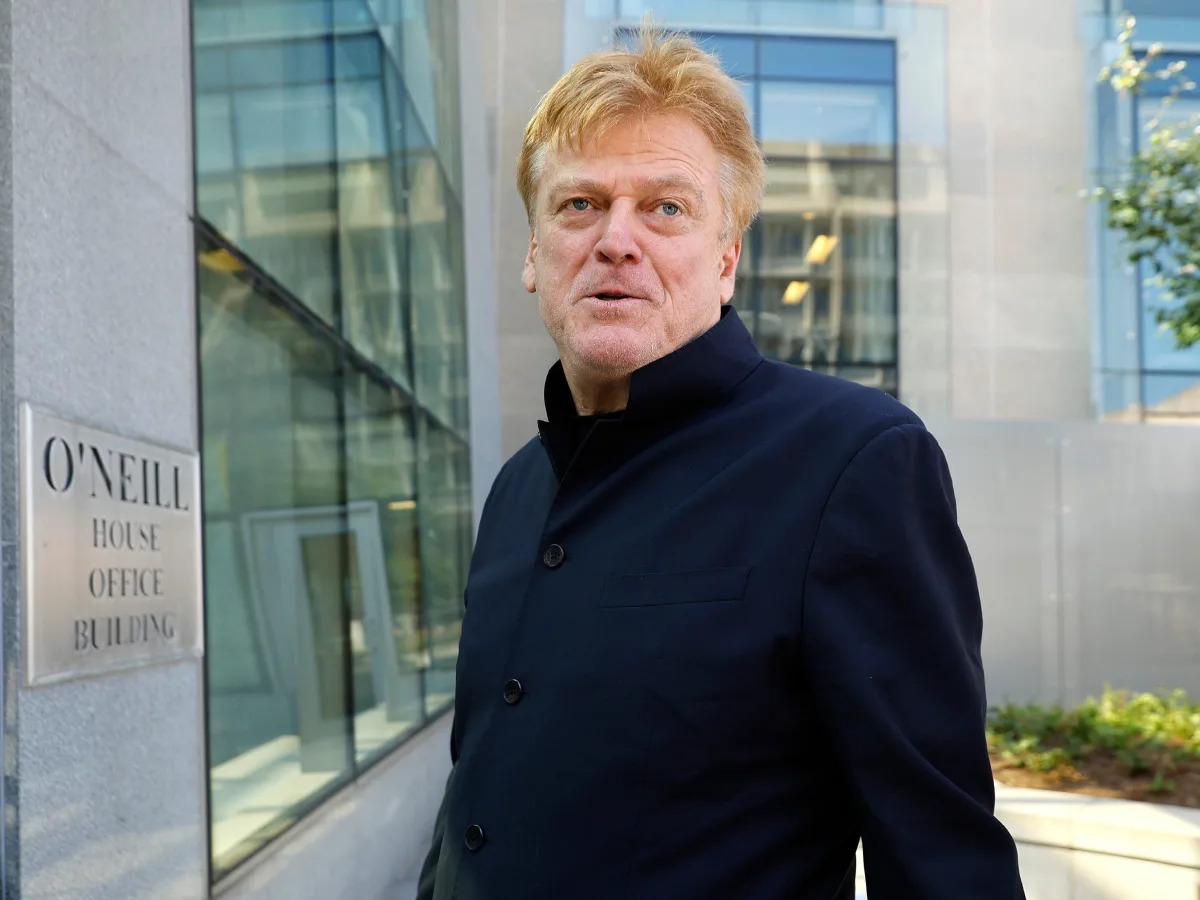 Former Overstock CEO who attended 'unhinged' White House meeting with Sidney Pow..