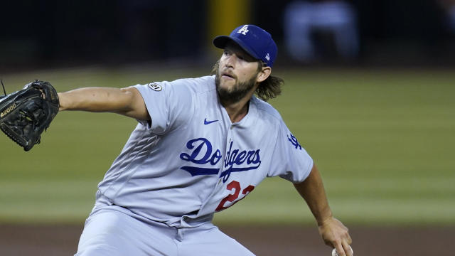 Clayton Kershaw stays with Dodgers on 1-year deal