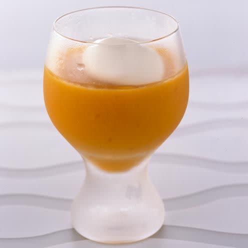 Liquid, Yellow, Drink, Ingredient, Serveware, Fluid, Orange, Glass, Amber, Tableware, 