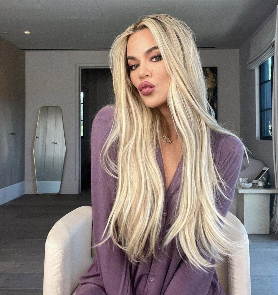 Khloé Kardashian Duck Face Long Blonde Hair Purple Skims