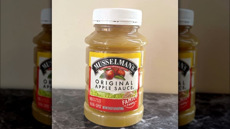 Musselman's applesauce jar