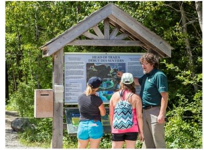 World famous hiking is available at Bruce Peninsula National Park and Fathom Five National Marine Park, located in a rugged landscape, home to orchids, ferns and black bears. Plan your visit! Reservations must be made for campsites and parking spots before arrival. Credit: ©Parks Canada (CNW Group/Parks Canada)