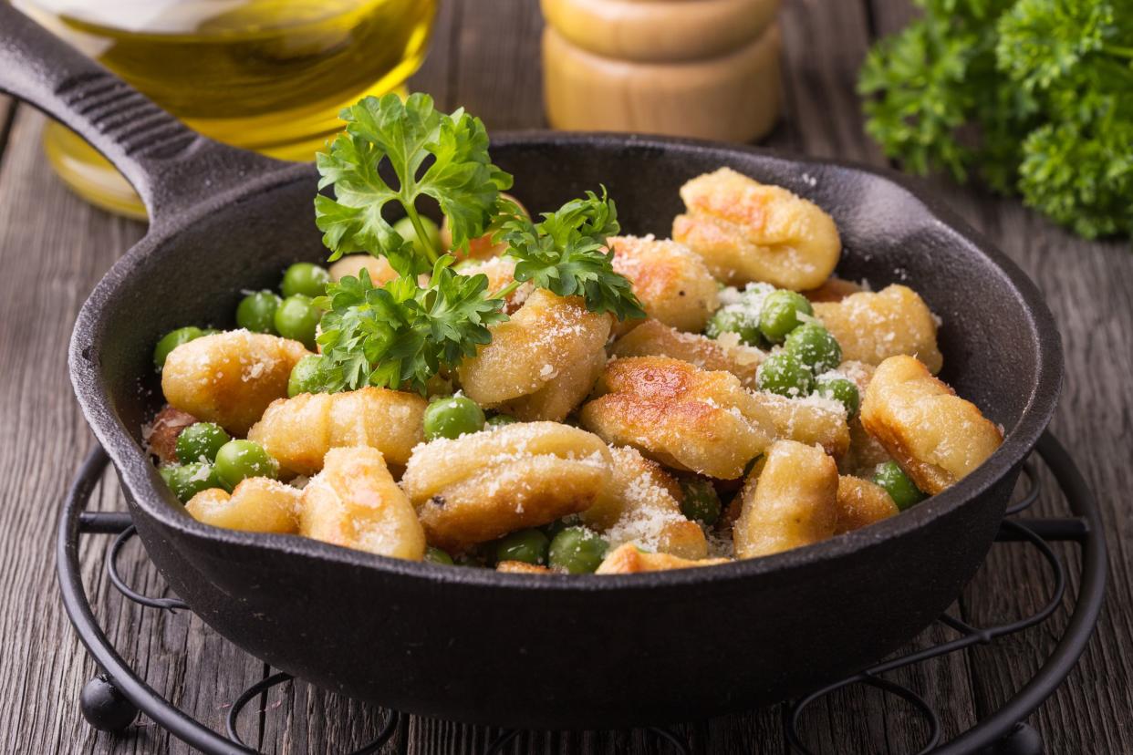 Homemade Italian Gnocchi with green pea.