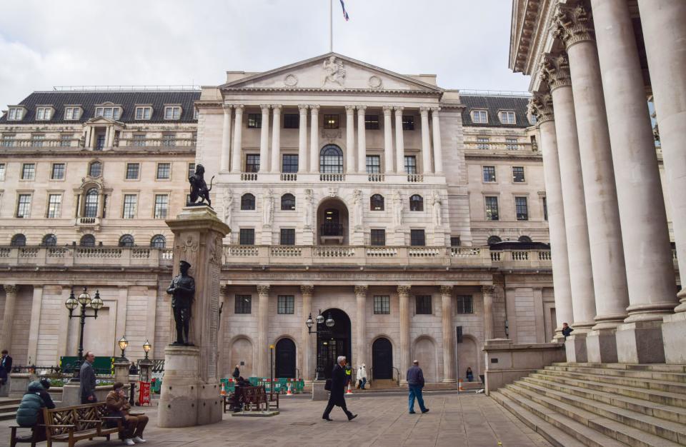 interest rates A general view of the Bank of England as it raises UK interest rates to 4%. (Photo by Vuk Valcic / SOPA Images/Sipa USA)