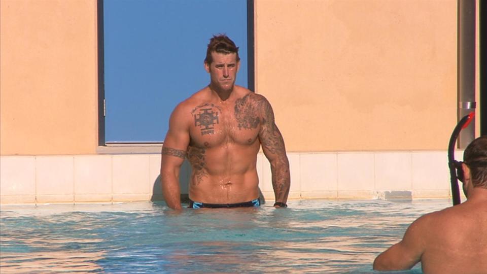 SAS Corporal and Victoria Cross winner Ben Roberts-Smith in the pool. Pic Channel Seven (7) TV show 'Sunday Night'.