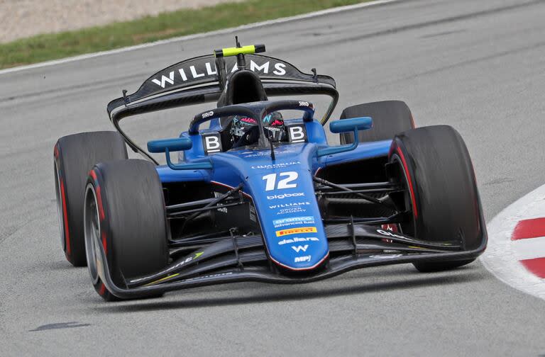 Franco Colapinto con su MP Motorsport que voló en Montmeló (Photo by Joan Valls/Urbanandsport /NurPhoto via Getty Images)