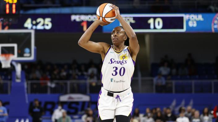 Sparks forward Nneka Ogwumike shoots during a game.