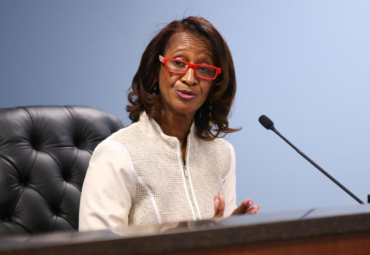 Commissioner Sandra Kennedy makes a statement after the swearing-in ceremony on Jan. 7 at Arizona Corporation Commission offices in Phoenix.