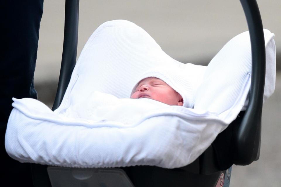 PHOTO: Prince William, Duke of Cambridge and Catherine, Duchess of Cambridge, leave the Lindo Wing of St Mary's Hospital with their newborn baby boy Prince Louis of Cambridge, April 23, 2018, in London. (Jack Taylor/Getty Images)