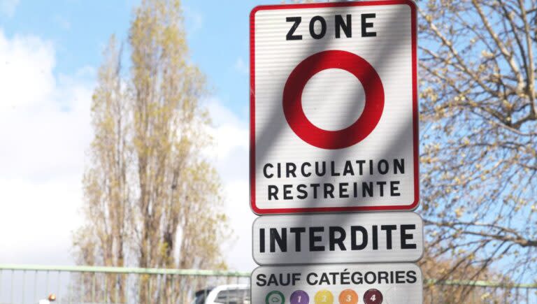 ZFE : quelles villes peuvent espérer une dérogation ?-Un panneau d'entrée de ZFE. (©Ville de Juvignac)