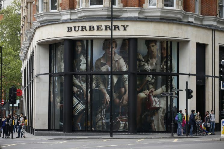 Burberrys Verkäufe sind zwar nach dem EU-Referendum gestiegen, aber andere Modemarken haben zu kämpfen. [Bild: PA]