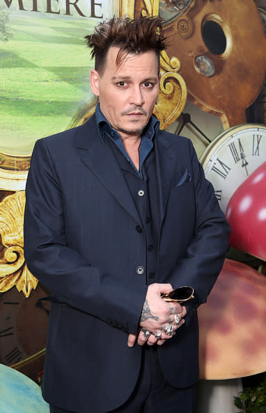 <p>John Christopher Depp II nasce il 9 giugno 1963 a Owensboro, un piccolo centro industriale del Kentucky. Il padre John Christopher More Depp Senior è un ingegnere comunale e la madre Betty Sue Palmer lavora come cameriera. </p>