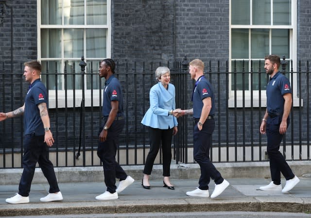 Theresa May welcomes Jason Roy, Jofra Archer, Ben Stokes and Liam Plunkett 