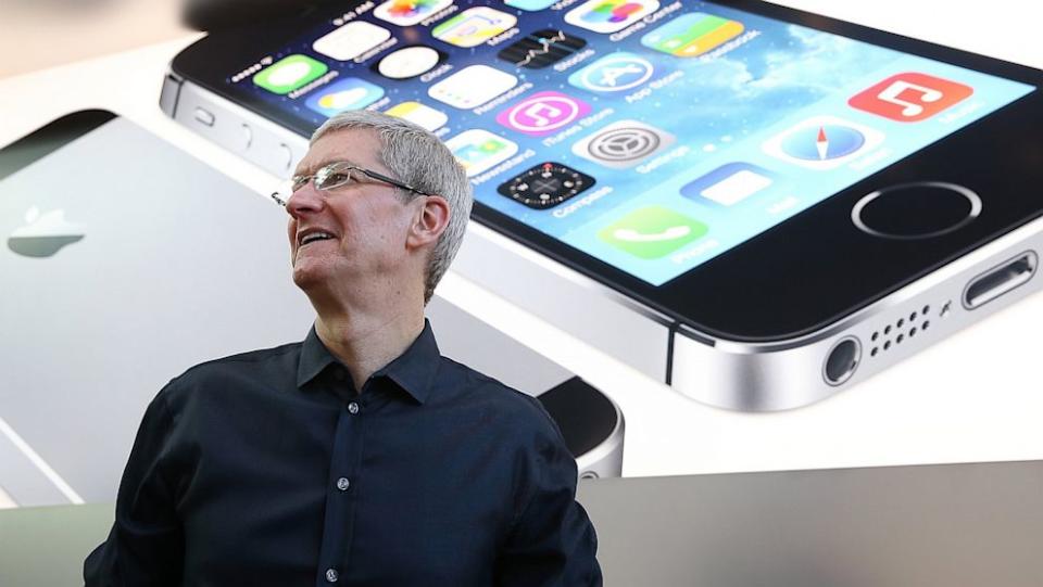 gty_tim_cook_ll_130920_16x9_992