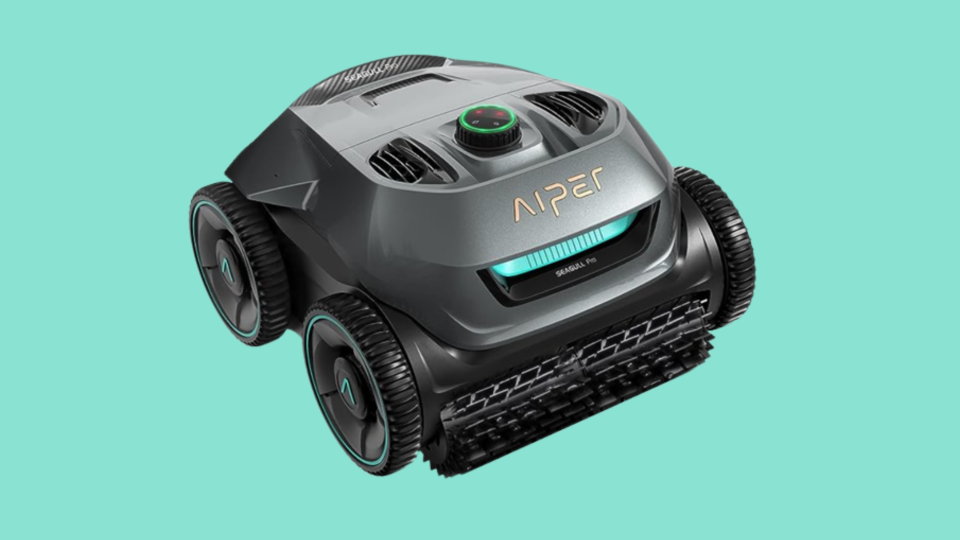 Grab this Aiper pool vacuum deal at Amazon before summer 2023 ends.