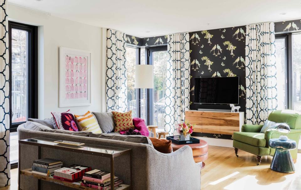 <p>Mismatched patterns create an eclectic vibe in this bright living space by <a href="https://deringhall.com/interior-designers/kmid-kate-maloney-interior-design" rel="nofollow noopener" target="_blank" data-ylk="slk:KMID | Kate Maloney Interior Design;elm:context_link;itc:0;sec:content-canvas" class="link ">KMID | Kate Maloney Interior Design</a>.</p>