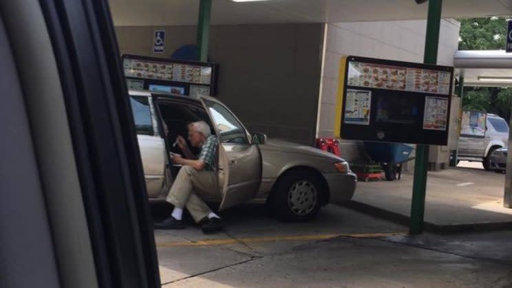 A couple’s photo captured by a Nashville man has gone viral as a symbol of love. (Photo: Facebook/Brent Kelley)