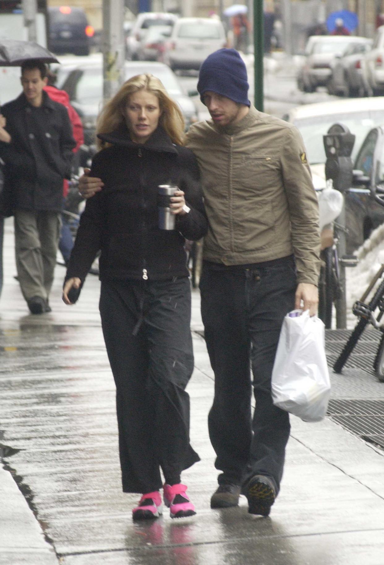 Gwyneth Paltrow and Chris Martin walking together in New York City.  