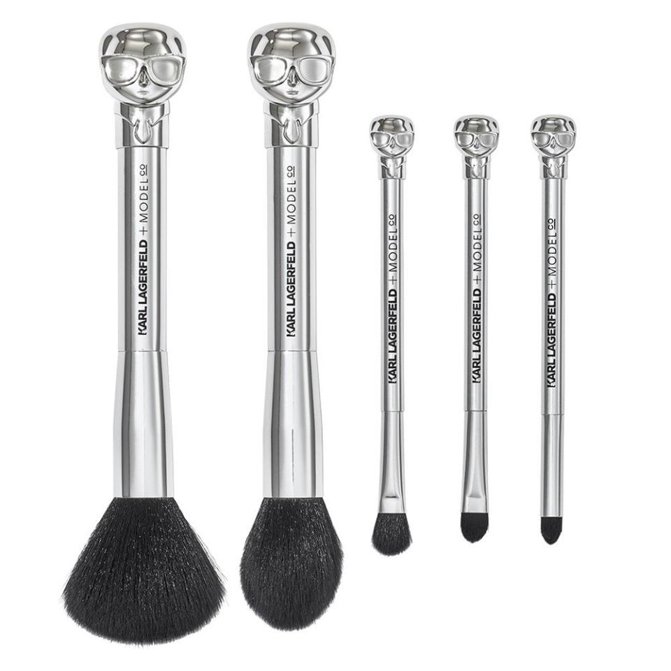 Das Pinselset „Collectable Karl Brush Collection“ gibt es für 49 Euro. (Bild: ModelCo)