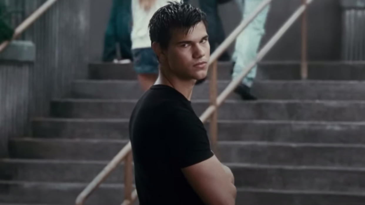  Taylor Lautner as Jacob Black in Twilight: Eclipse 