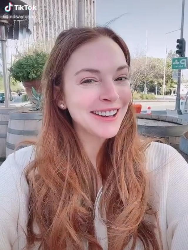 lindsay lohan smile