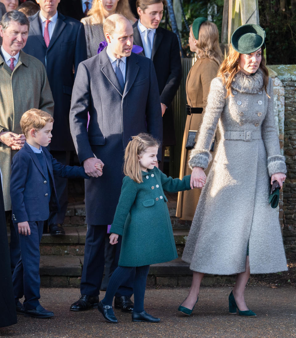 KING'S LYNN, ENGLAND - DECEMBER 25:  Prince William, Duke of Cambridge, Prince George of Cambridge, Catherine, Duchess of Cambridge and  Princess Charlotte of Cambridge attend the Christmas Day Church service at Church of St Mary Magdalene on the Sandringham estate on December 25, 2019 in King's Lynn, United Kingdom. (Photo by Pool/Samir Hussein/WireImage)