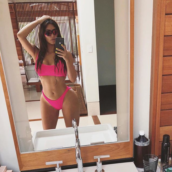 Kim Kardashian shares sexy bikini selfie