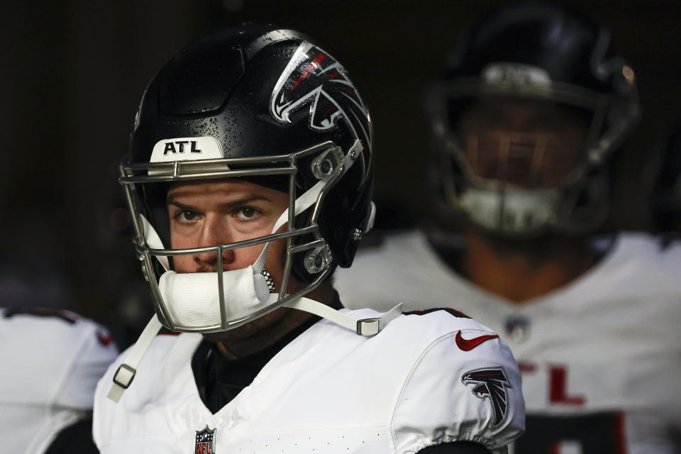 FILE - Atlanta Falcons quarterback Taylor Heinicke (4) prepares to play against the New York Jets in an NFL football game, Sunday, Dec. 3, 2023, in East Rutherford, N.J. The Indianapolis Colts and Atlanta Falcons are relying on former backup quarterbacks as the teams headed in opposite directions prepare to meet on Sunday. (AP Photo/Adam Hunger, File)