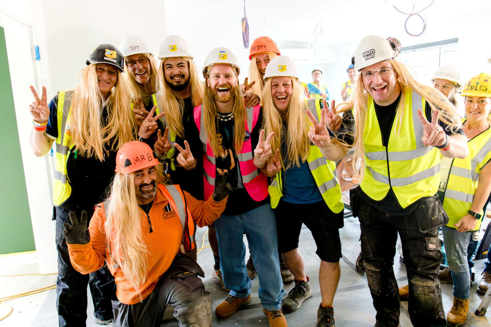 Sam Ryder meets his doppelgangers on the DIY SOS build for Children In Need (BBC Studios)