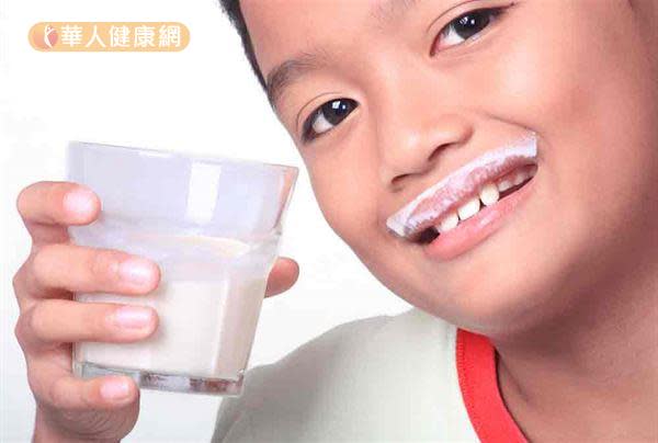 台灣優良農產品發展協會CAS會定期抽驗鮮乳產品，確保食用安全。