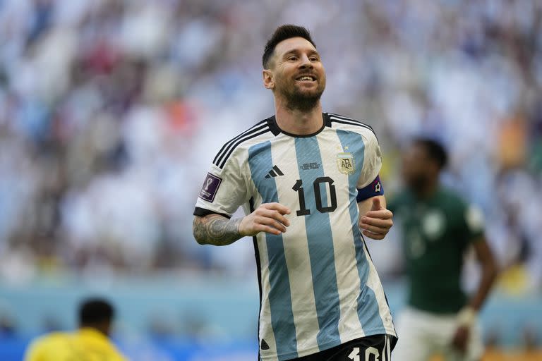 Lionel Messi sonriente luego de su primer gol