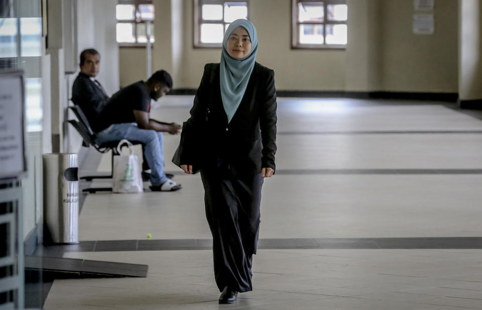 The Finance Ministry’s Strategic Investment Department deputy secretary Afidah Azwa Abdul Aziz is pictured at the Kuala Lumpur High Court Complex June 19, 2019. — Picture by Firdaus Latif