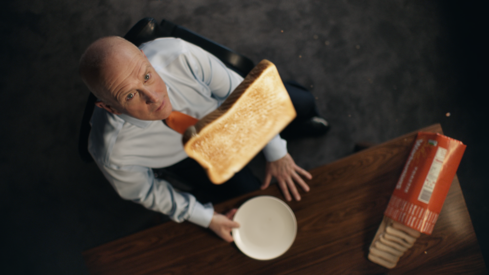 Jonathan Warburton in the latest advert (Warburtons/PA)