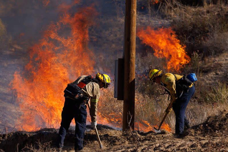 Wind driven Highland Fire in California