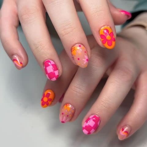 <p><a href="https://www.instagram.com/p/C7FUdLQvGSw/" data-component="link" data-source="inlineLink" data-type="externalLink" data-ordinal="1">@nails_by__bridgett</a></p>