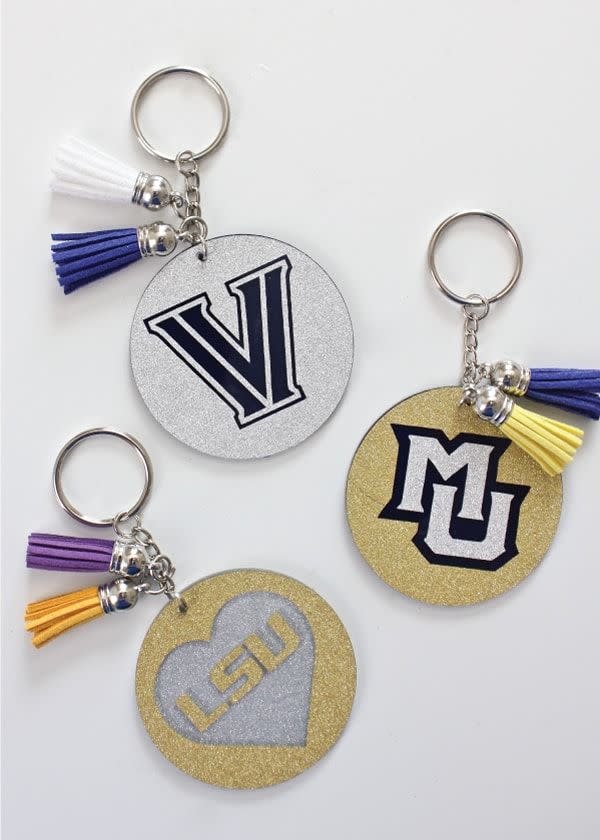 graduation party ideas school spirit keychains