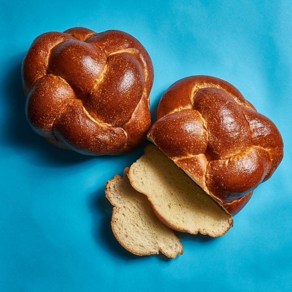 Liv's  Bread Artisan Bakery's round challah