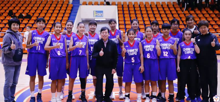 本應代表我國參加「ISF」U15的高市七賢著「CHINESE TAIPEI」戰袍打對抗賽。大會提供