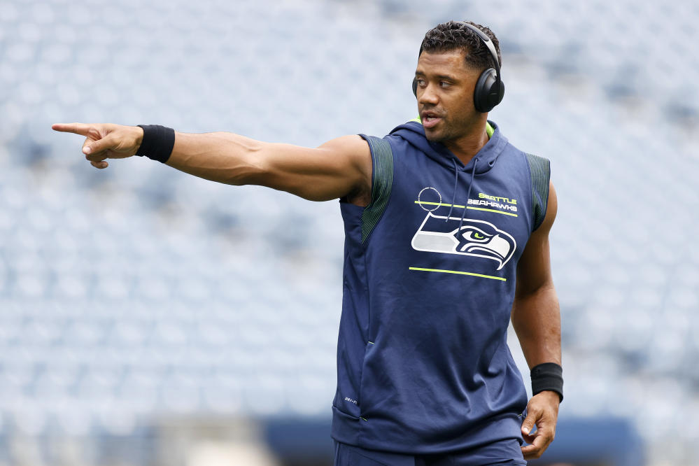 Russell Wilson trade rumors: QB broached Seahawks about deals to