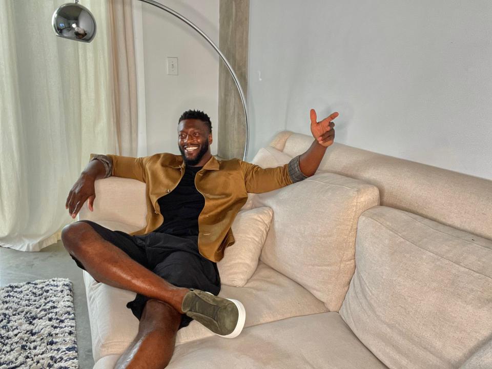 Aldis Hodge Turned the Zegna Men’s Show Into an At-Home Photo Shoot