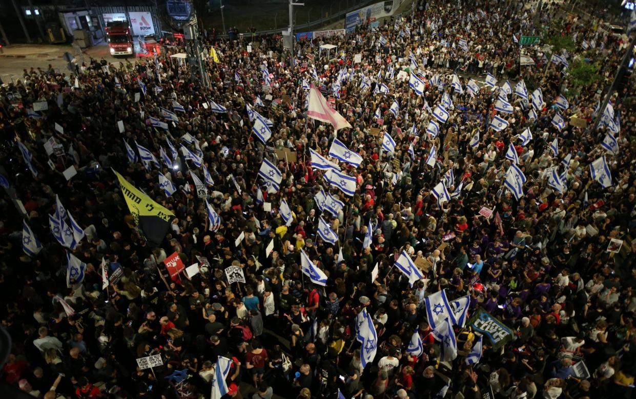 Hundreds of Israelis gather in Tel Aviv, calling for a ceasefire in the Gaza Strip