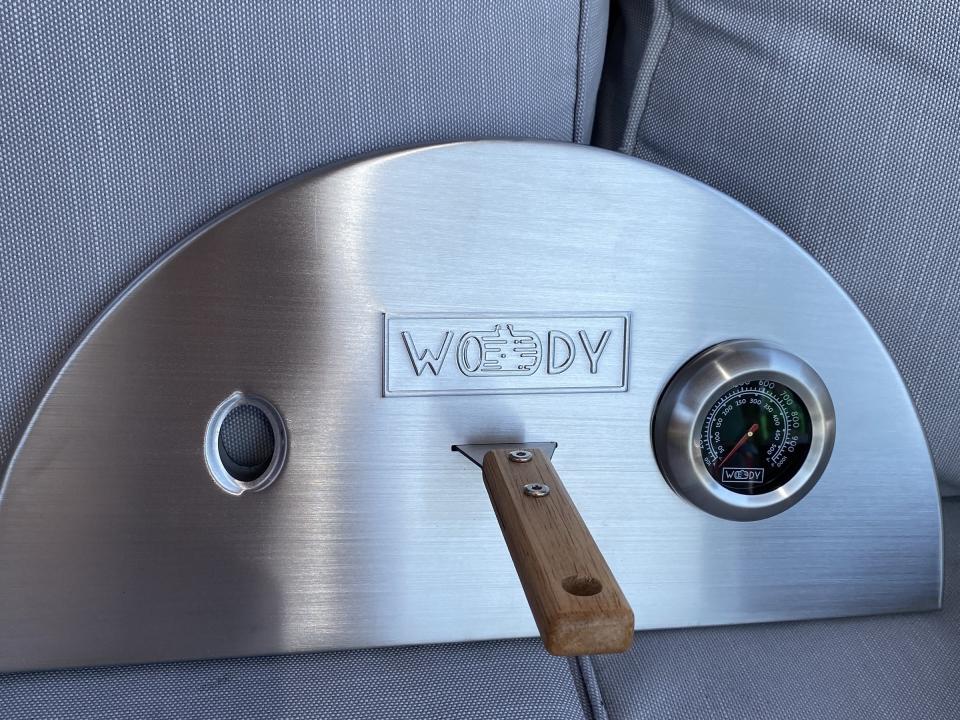 Woody Pizza Oven door