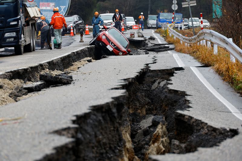 Aftermath of an earthquake in Anamizu