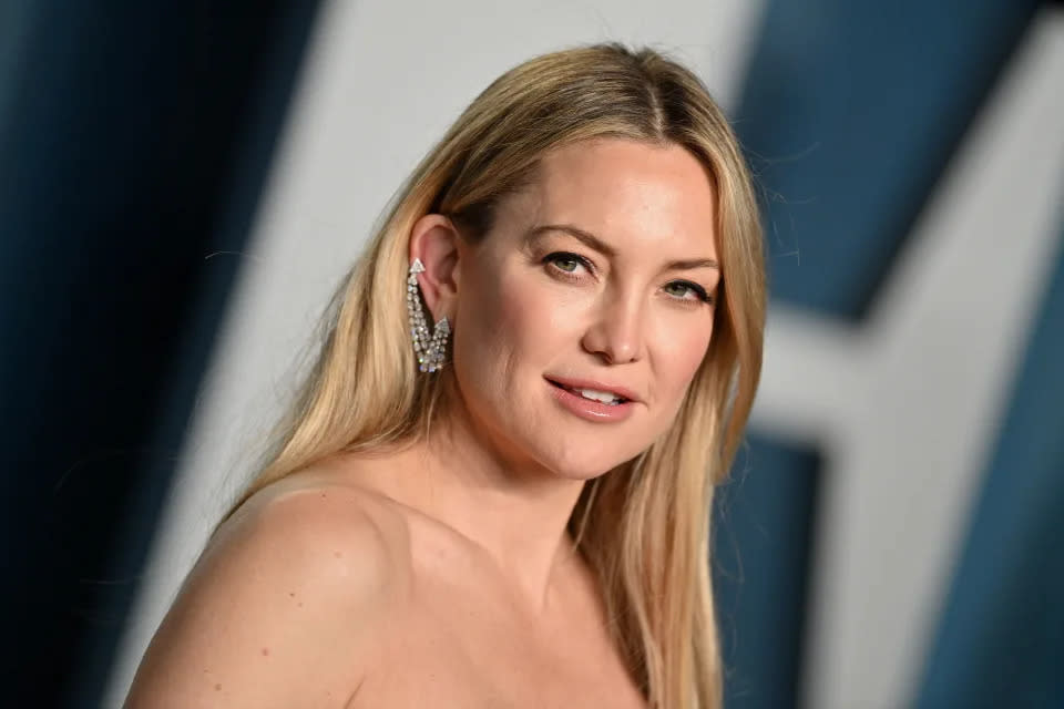 Kate Hudson (43) Instagram-Foto: Sie trinkt ihren Morgenkaffee oben ohne 