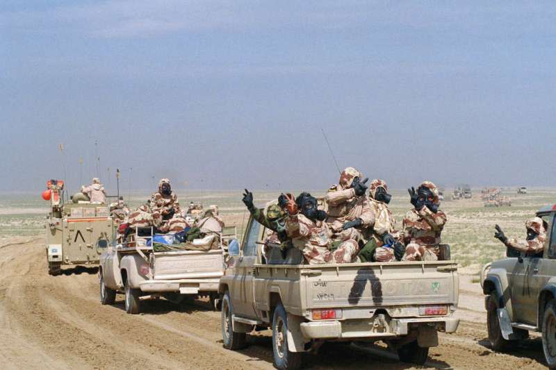 1991年波斯灣戰爭期間，聯軍攻入科威特。（AP）