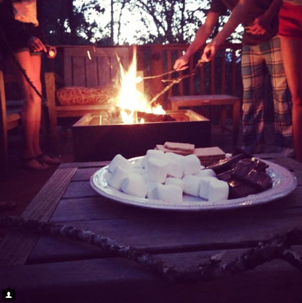 See stars sink their teeth into s'mores in honor of National S'mores Day