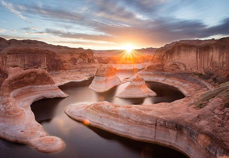 Yang Lu's photo of the sunrise at Utah's Glen Canyon National Recreation Area was the grand prize winner.