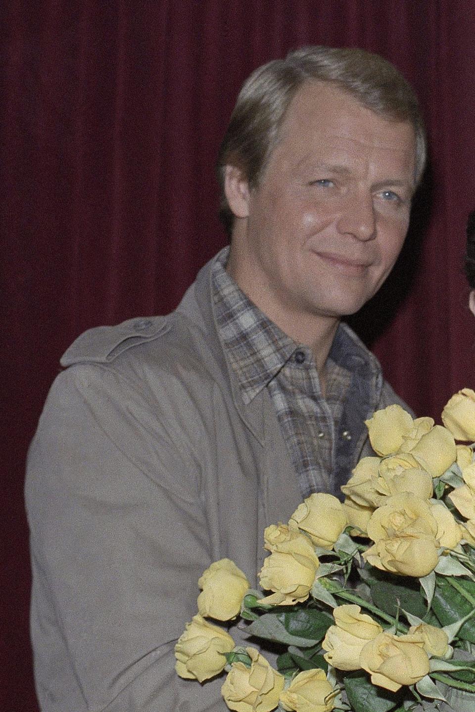 David Soul is photographed at an event in Los Angeles, Dec. 6, 1983. Soul, who hit fame as blond half of crime-fighting duo "Starsky and Hutch" in a popular 1970s television series, has died. He was 80. Wife Helen Snell, said Friday, Jan. 5, 2024, that Soul died the day before "after a valiant battle for life in the loving company of family."