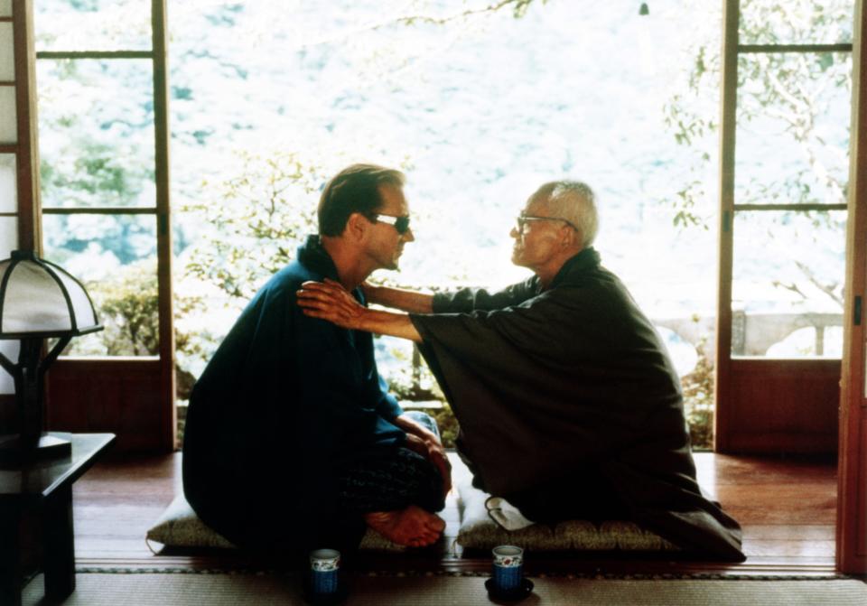 <h1 class="title">UNTIL THE END OF THE WORLD, (aka BIS ANS ENDE DER WELT), from left: William Hurt, Chishu Ryu, 1991,</h1><cite class="credit">Everett Collection</cite>