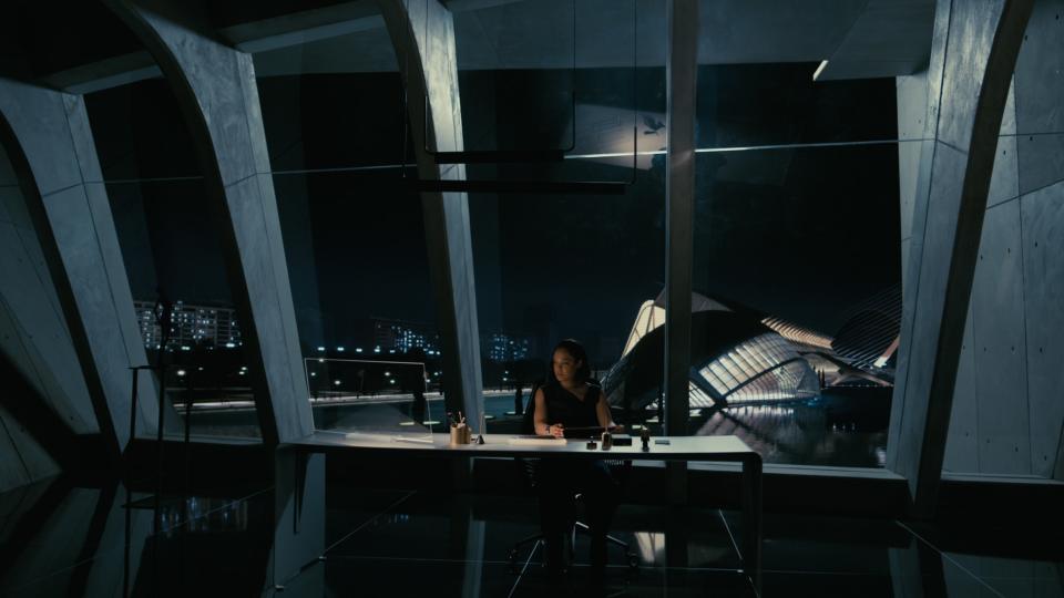 Charlotte Hale (played by Tessa Thompson) at the Delos Corporation headquarters, which was filmed at Calatrava’s City of Arts and Sciences in Valencia, Spain.